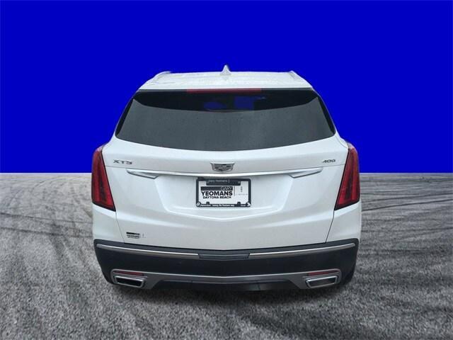 Photo of 2024 Crystal White Tri-Coat Cadillac XT5
