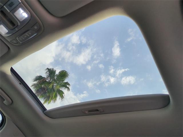 Photo of 2021 Ebony Black Kia Telluride