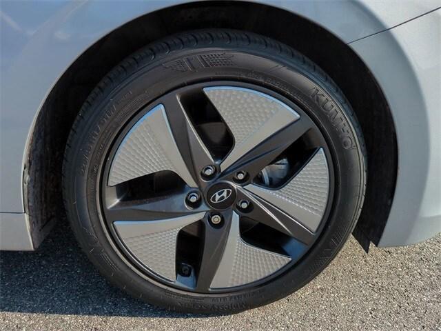 Photo of 2021 Stellar Silver Hyundai IONIQ Hybrid