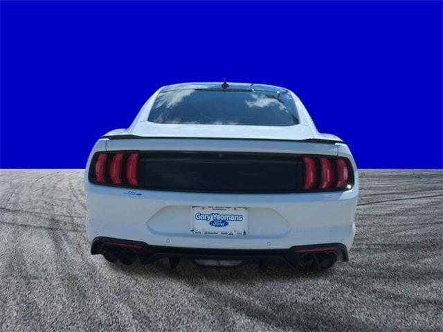 Photo of 2022 Oxford White Ford Mustang