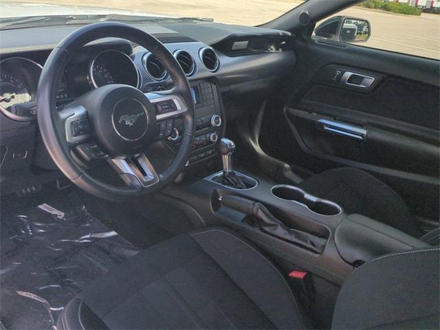 Photo of 2022 Oxford White Ford Mustang