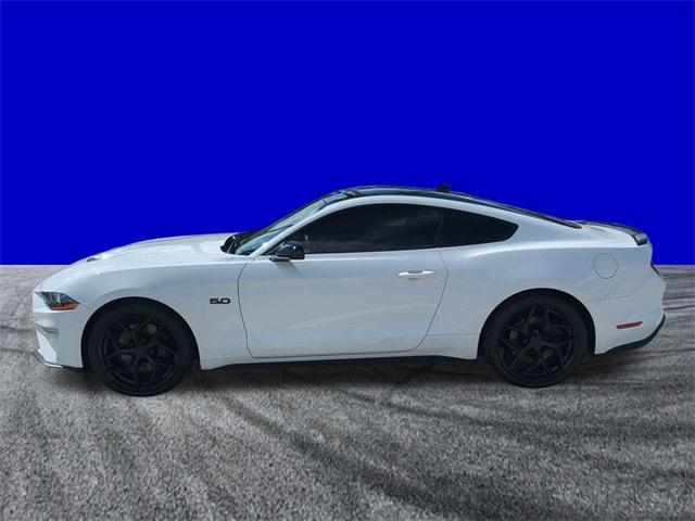 Photo of 2022 Oxford White Ford Mustang