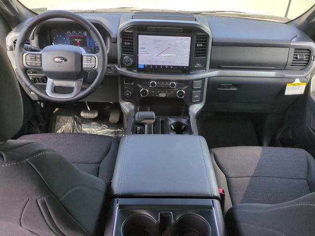 Photo of 2025 Oxford White Ford F-150