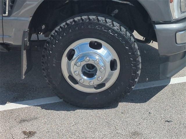 Photo of 2024 Carbonized Gray Metallic Ford F-350