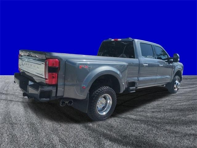 Photo of 2024 Carbonized Gray Metallic Ford F-350