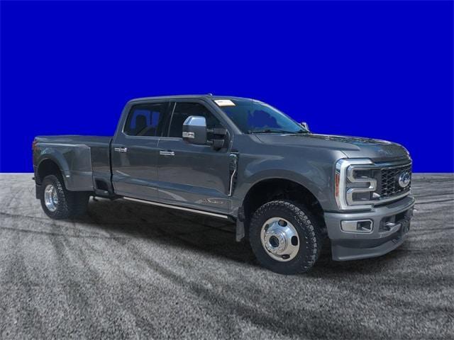 Photo of 2024 Carbonized Gray Metallic Ford F-350