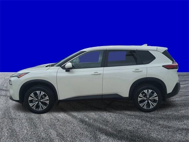 Photo of 2023 White Nissan Rogue