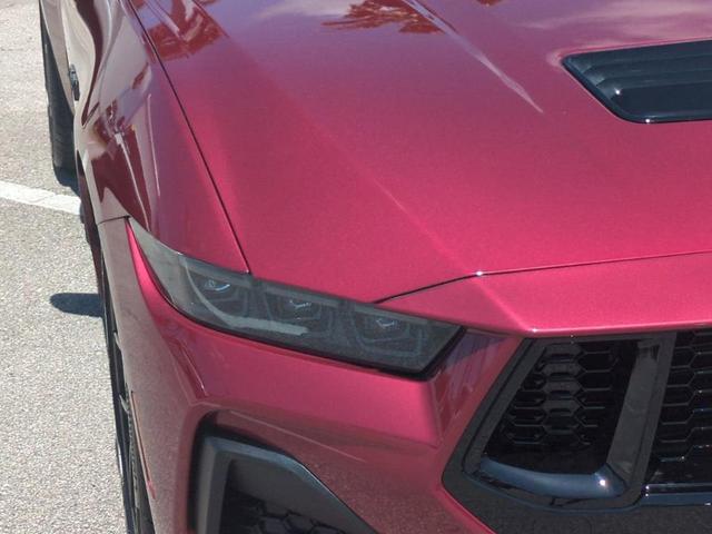 Photo of 2025 Magenta Ford Mustang