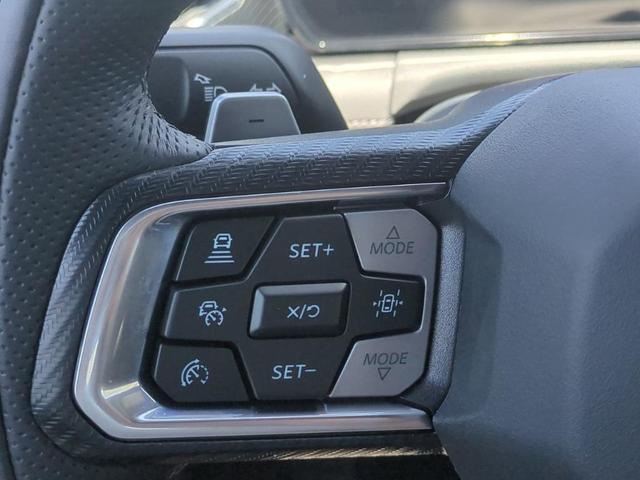 Photo of 2025 Magenta Ford Mustang
