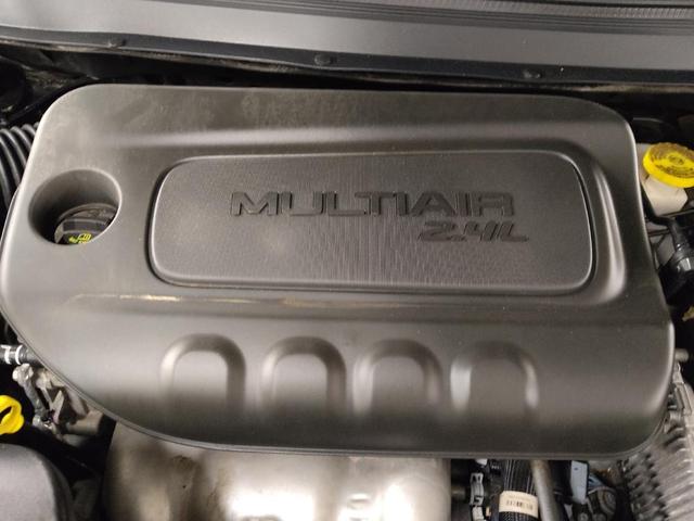 Photo of 2020 Diamond Black Crystal Pearlcoat Jeep Cherokee