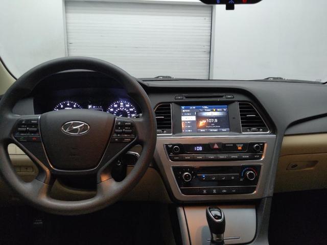 Photo of 2017 Scarlet Red Hyundai SONATA
