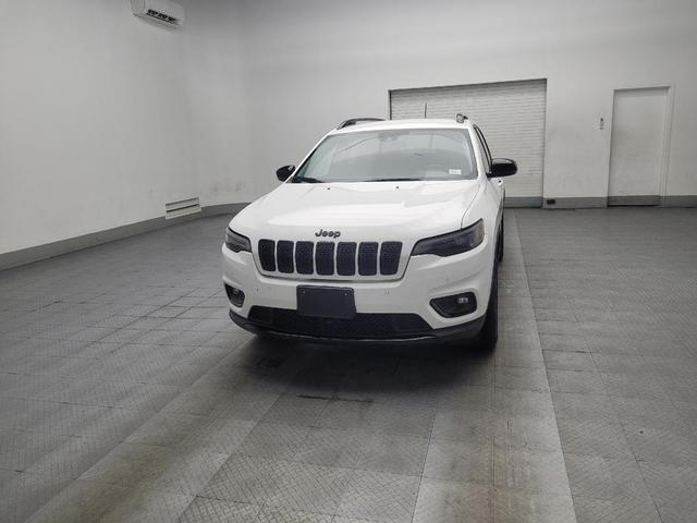 Photo of 2023 Bright White Clearcoat Jeep Cherokee