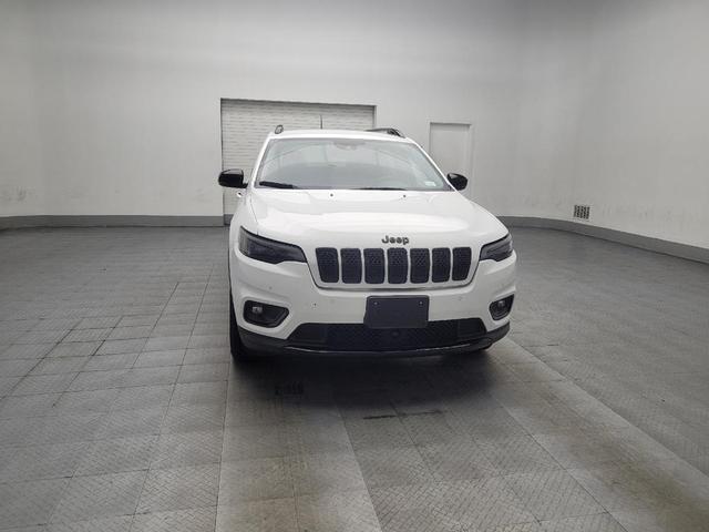 Photo of 2023 Bright White Clearcoat Jeep Cherokee