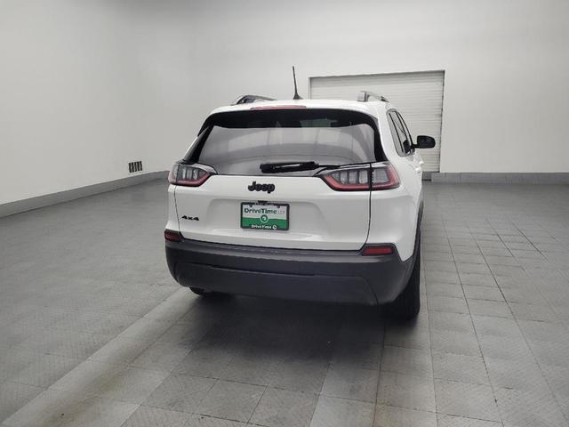 Photo of 2023 Bright White Clearcoat Jeep Cherokee