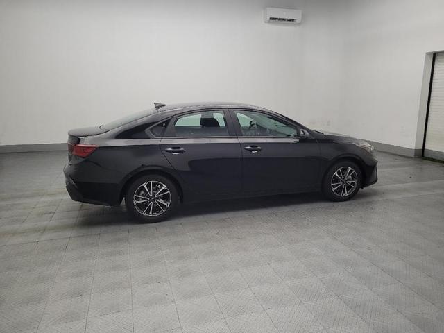Photo of 2022 Aurora Black Kia Forte