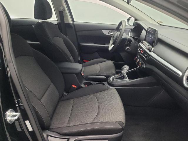 Photo of 2022 Aurora Black Kia Forte