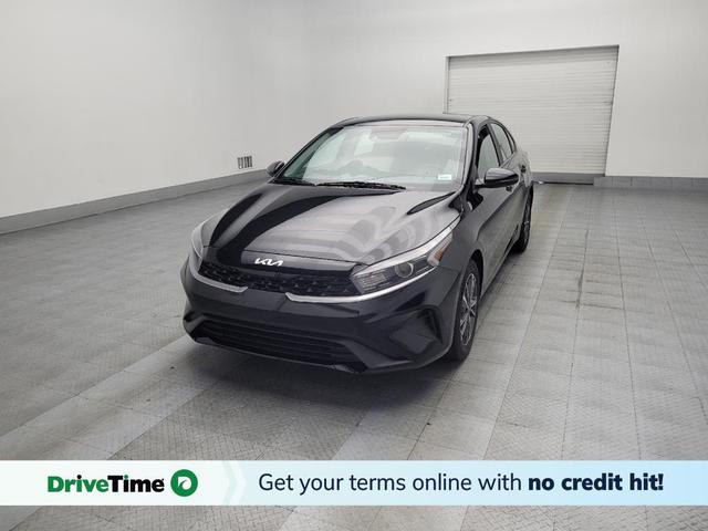 Photo of 2022 Aurora Black Kia Forte