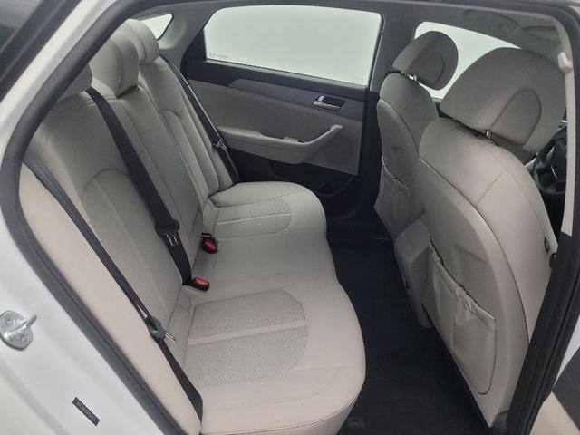 Photo of 2017 Quartz White Pearl Hyundai SONATA