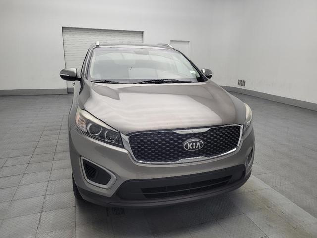 Photo of 2018 Titanium Silver Kia Sorento