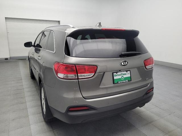 Photo of 2018 Titanium Silver Kia Sorento