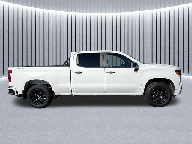 Photo of 2022 Summit White Chevrolet Silverado 1500