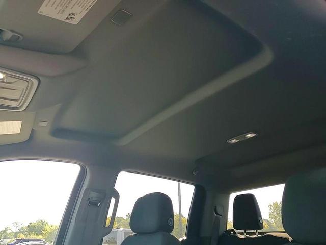 Photo of 2022 Summit White Chevrolet Silverado 1500
