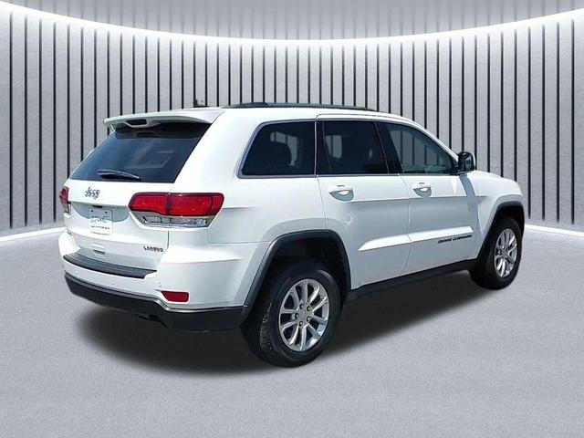Photo of 2021 Bright White Clearcoat Jeep Grand Cherokee