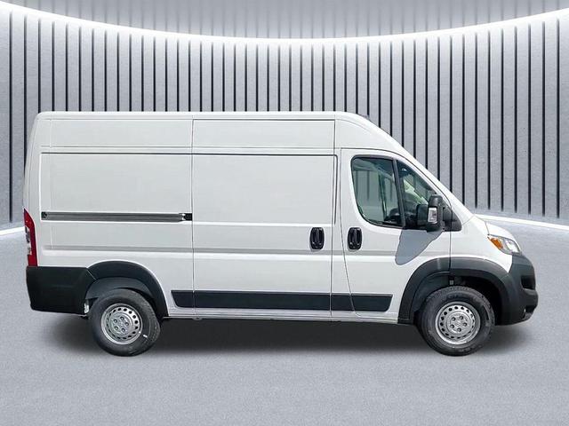 Photo of 2025 Bright White Clearcoat RAM ProMaster 2500