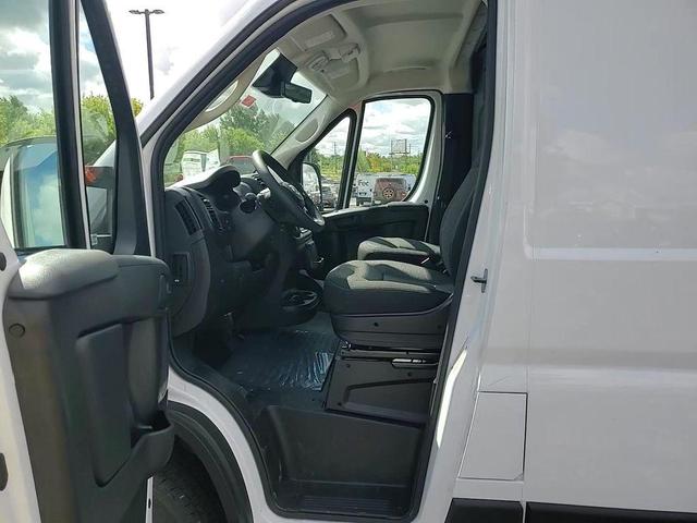 Photo of 2025 Bright White Clearcoat RAM ProMaster 2500