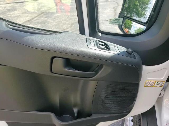Photo of 2025 Bright White Clearcoat RAM ProMaster 2500
