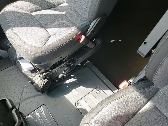Photo of 2025 Bright White Clearcoat RAM ProMaster 2500