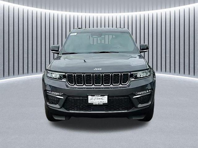 Photo of 2025 Baltic Gray Metallic Clearcoat Jeep Grand Cherokee