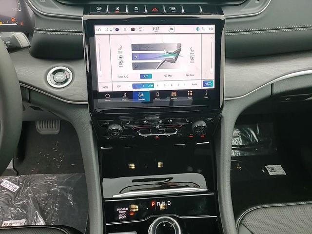 Photo of 2025 Baltic Gray Metallic Clearcoat Jeep Grand Cherokee
