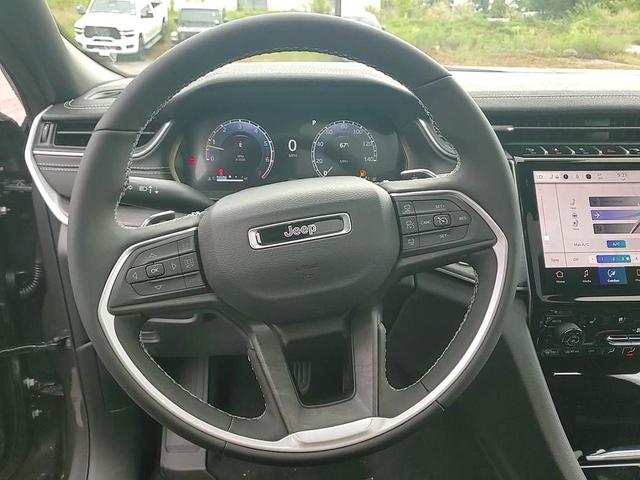Photo of 2025 Baltic Gray Metallic Clearcoat Jeep Grand Cherokee