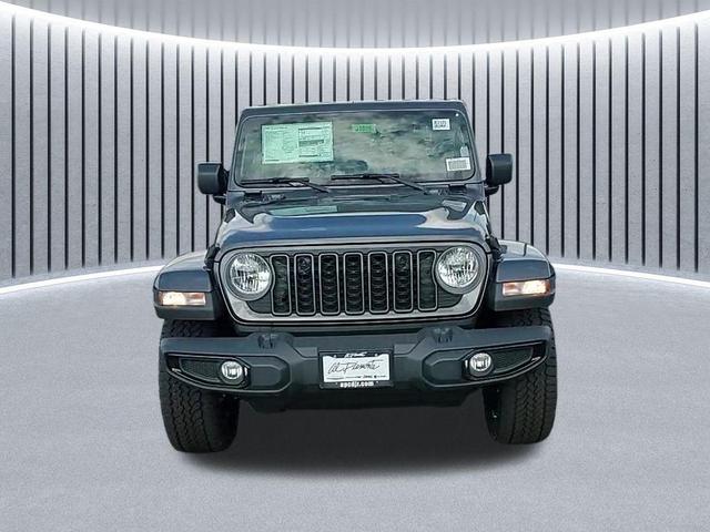 Photo of 2025 Granite Crystal Metallic Clearcoat Jeep Gladiator