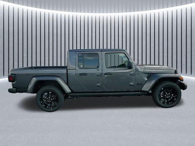 Photo of 2025 Granite Crystal Metallic Clearcoat Jeep Gladiator