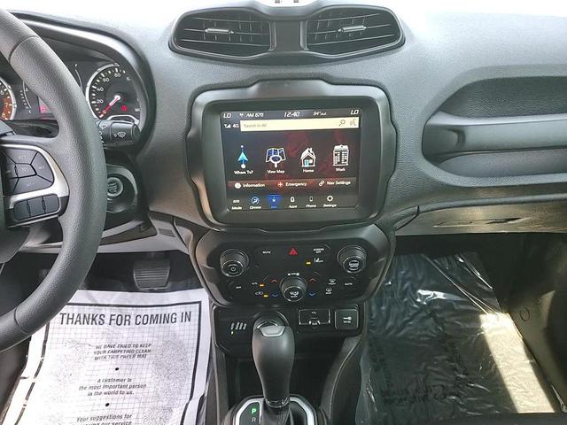 Photo of 2023 Alpine White Clearcoat Jeep Renegade