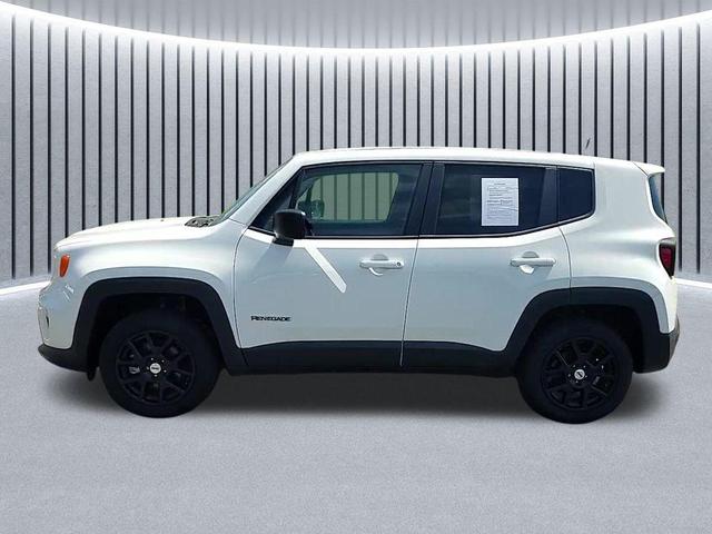 Photo of 2023 Alpine White Clearcoat Jeep Renegade