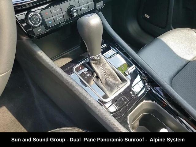 Photo of 2022 Velvet Red Pearlcoat Jeep Compass
