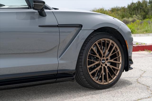 Photo of 2025 Grey Aston Martin DBX