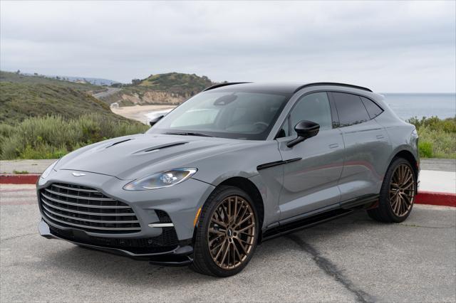 Photo of 2025 Grey Aston Martin DBX