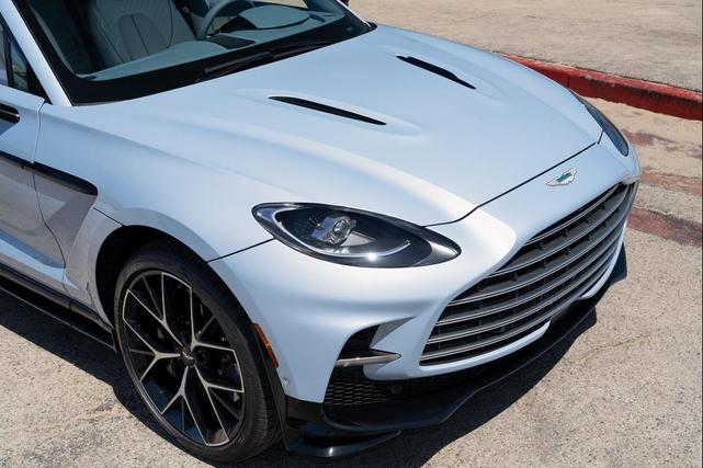 Photo of 2025 Blue Aston Martin DBX