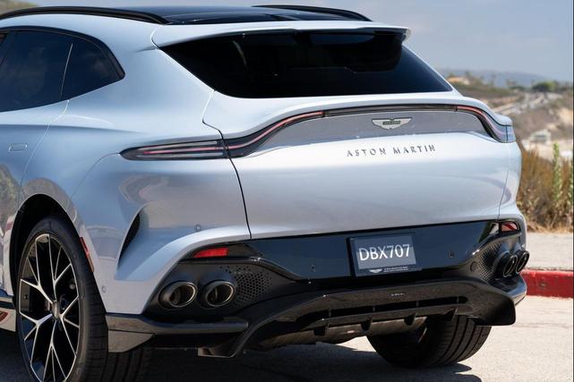 Photo of 2025 Blue Aston Martin DBX