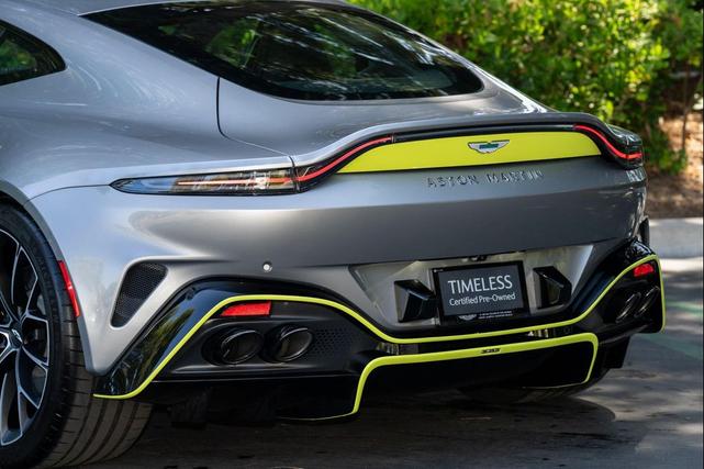 Photo of 2025 Silver Aston Martin Vantage