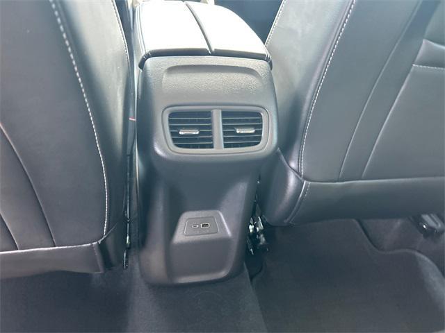 Photo of 2024 Summit White Buick Envision