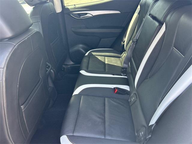 Photo of 2024 Summit White Buick Envision
