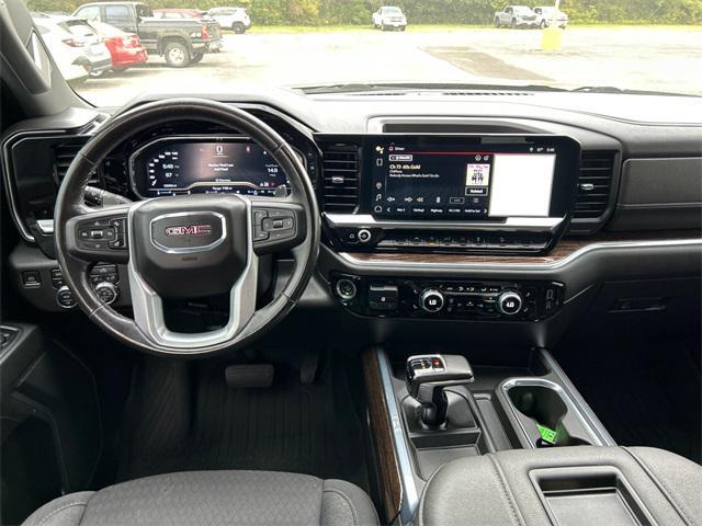 Photo of 2022 Onyx Black GMC Sierra 1500