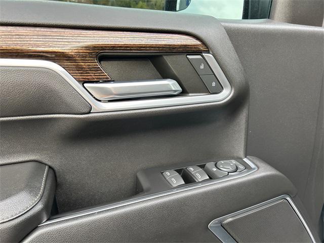 Photo of 2022 Onyx Black GMC Sierra 1500