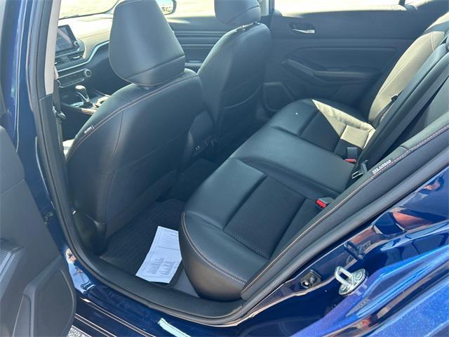 Photo of 2022 Deep Blue Pearl Nissan Altima