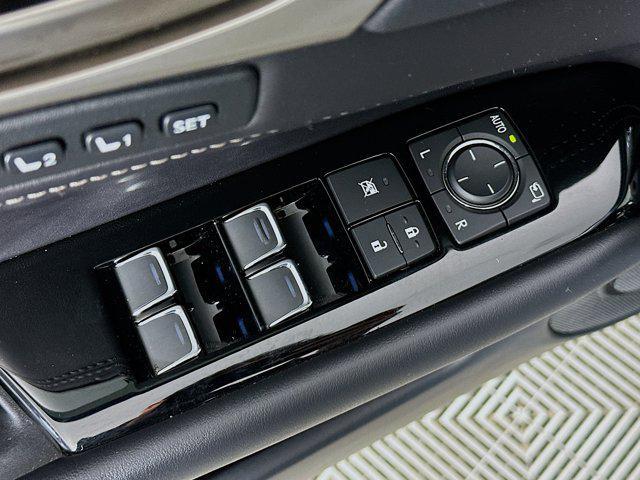 Photo of 2018 Smoky Granite Mica Lexus GS 350